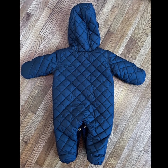 Ralph Lauren baby quilted snow suit w/ gold logo snaps. In excellent condition. - Picture 4 of 5